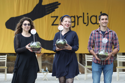 Željka Milošević (Internet društvo Srbije), Jelena Bratić (Centar za mame), Lazar Bojičić (Fondacija Petlja) Željka Milošević (Internet društvo Srbije), Jelena Bratić (Centar za mame), Lazar Bojičić (Fondacija Petlja)