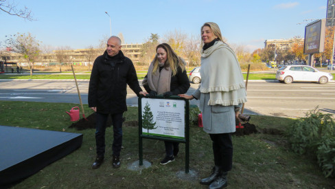 Zoran Radojičić, Neli Angelova i Marjana Davidović