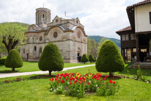 Manastir, Ljubostinja