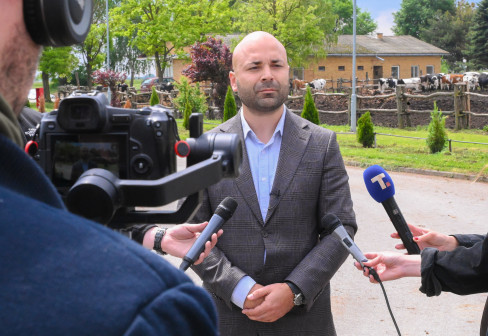 Miloš Obrenović, šef Službe za koordinaciju u osiguranju poljoprivrede u Kompaniji Dunav osiguranje 1